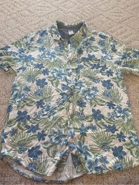 Hurley Blue and Green Tropical Floral Short Sleeve Button-Up